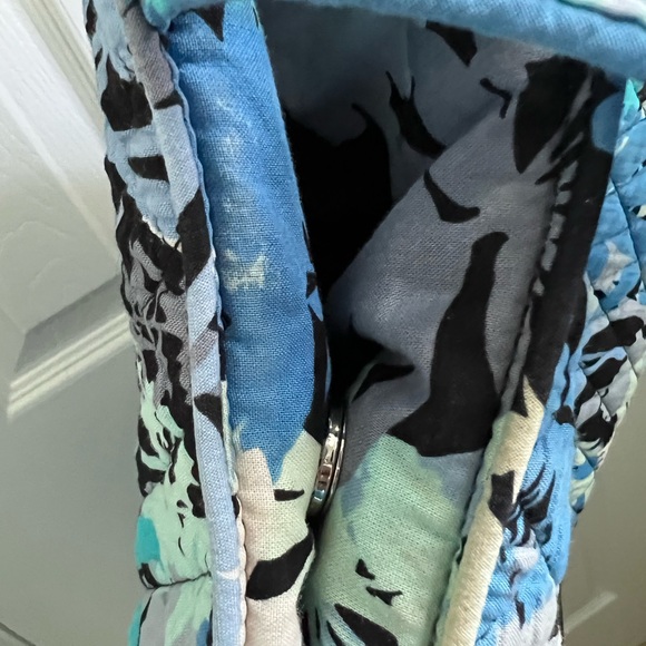 VERA BRADLEY Tote with 2 matching ZIPPER POUCHES (in CAMO FLORAL pattern) - Picture 11 of 13